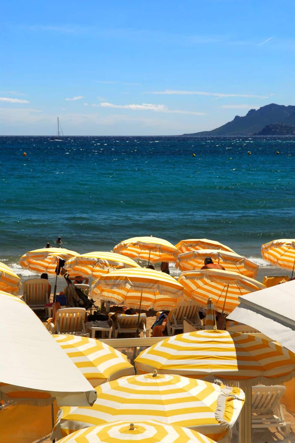 15 Breathtaking Stops for the Ultimate French Riviera Roadtrip - Life ...