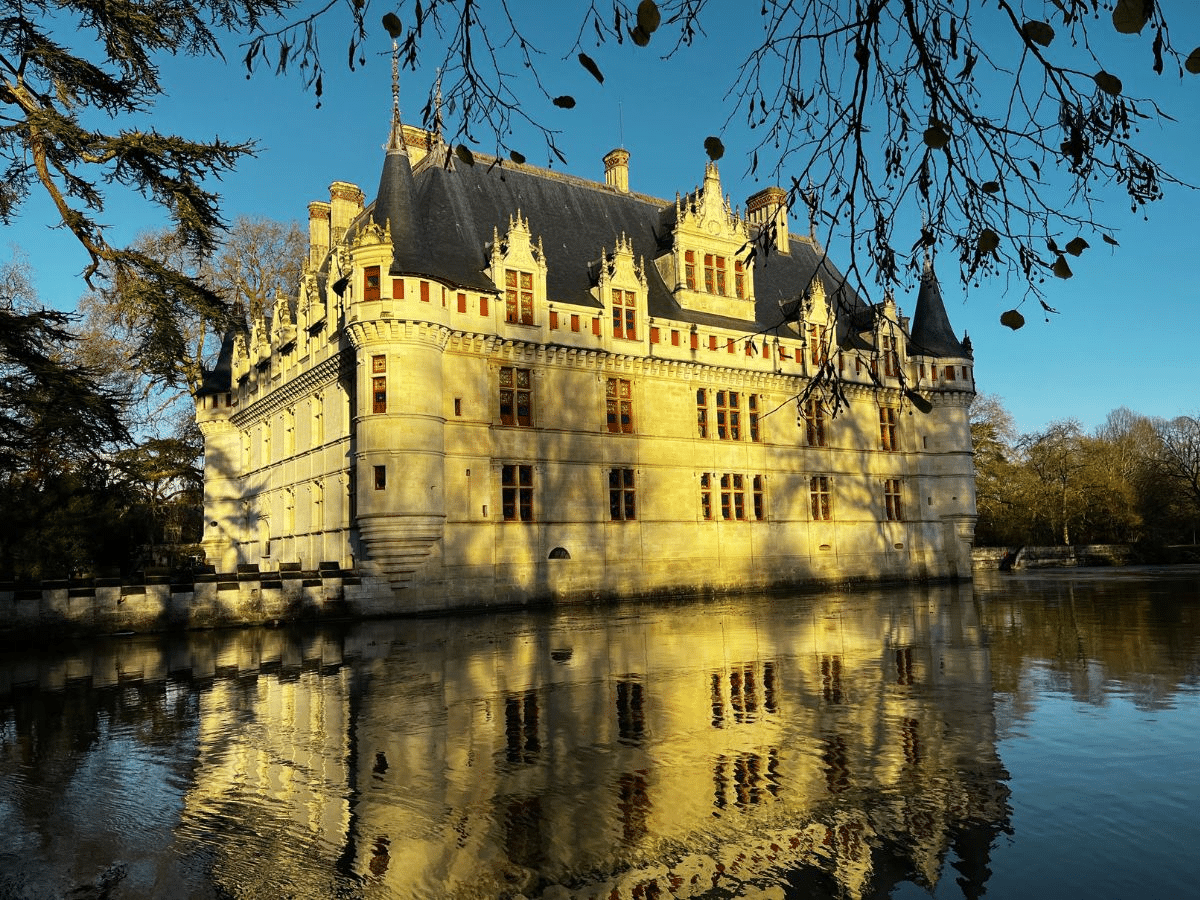 7 French Châteaux and the Secrets They’d Reveal From Secret Tunnels and ...